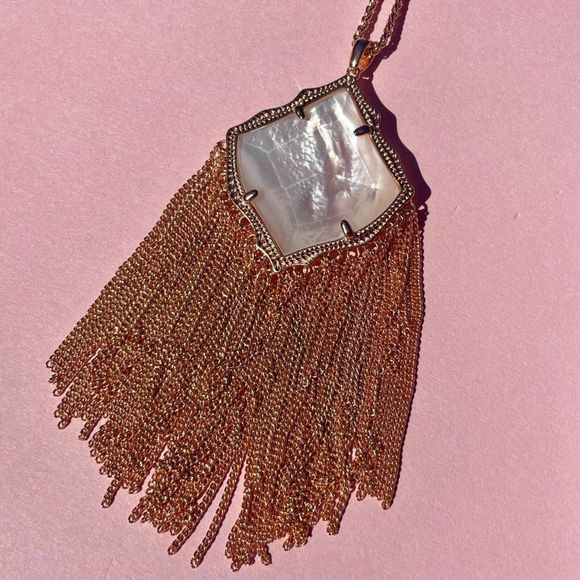 NWT KENDRA SCOTT Kingston Rose Gold Long Pendant Necklace Ivory Mother of Pearl - Picture 4 of 7